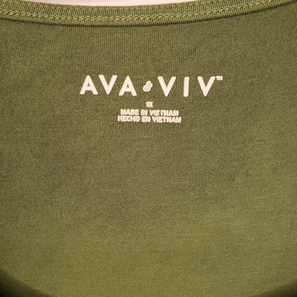 Ava & Viv Green Faux Wrap Midi Dress - Picture 9 of 11